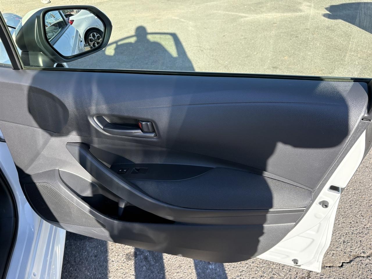 Toyota Corolla LE w/ Premium Pkg2 2022