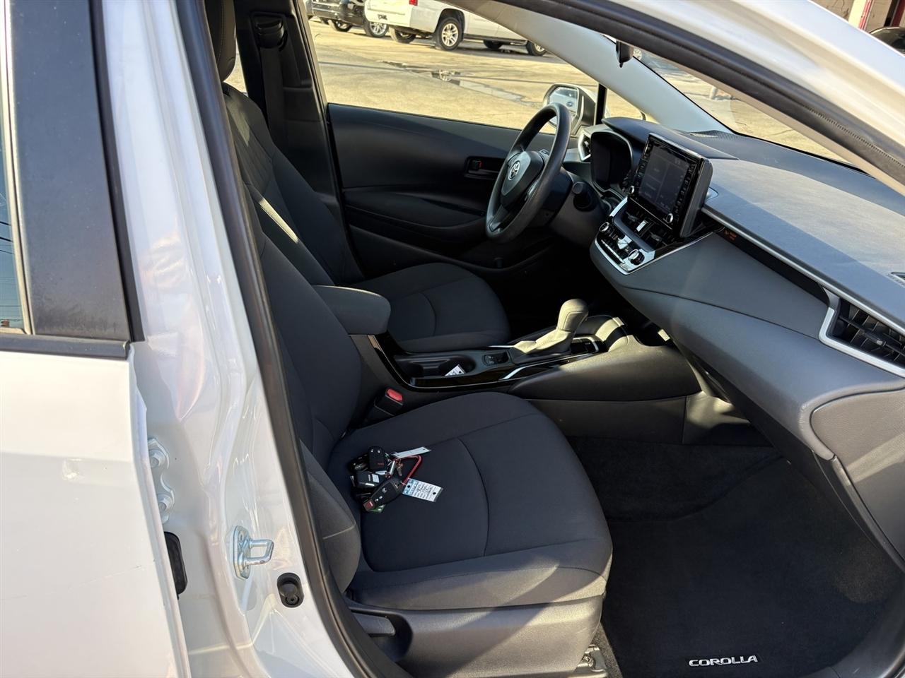 Toyota Corolla LE w/ Premium Pkg2 2022