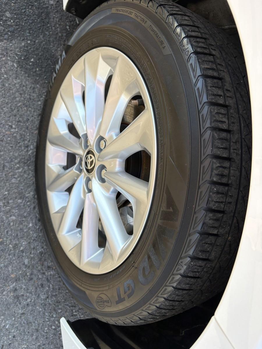 Toyota Corolla LE w/ Premium Pkg2 2022