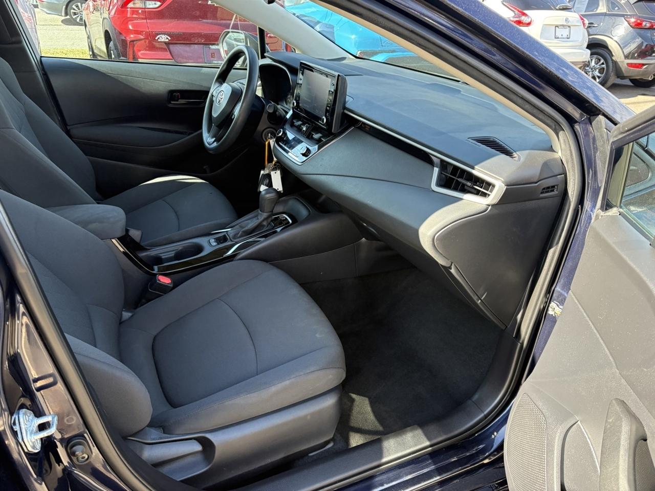 Toyota Corolla LE 2022