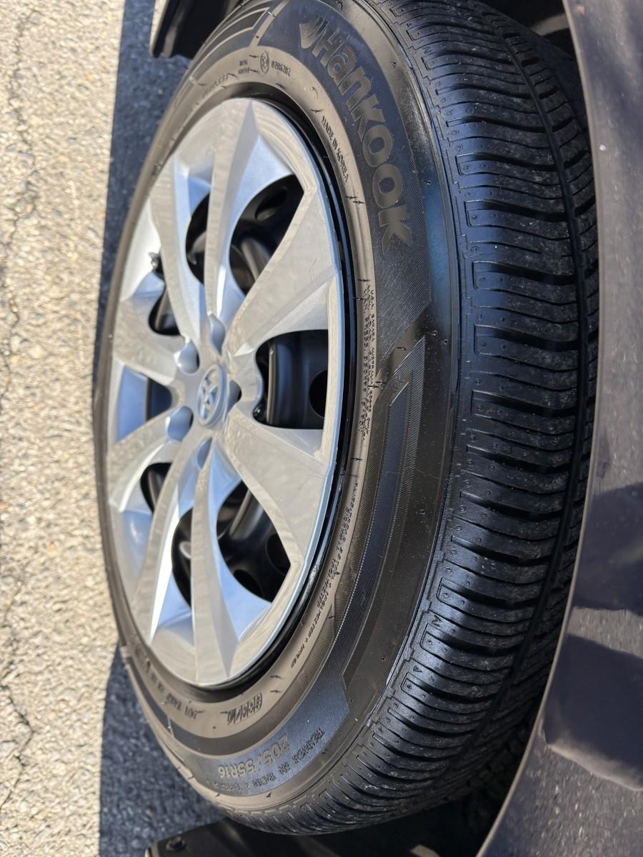 Toyota Corolla LE 2022