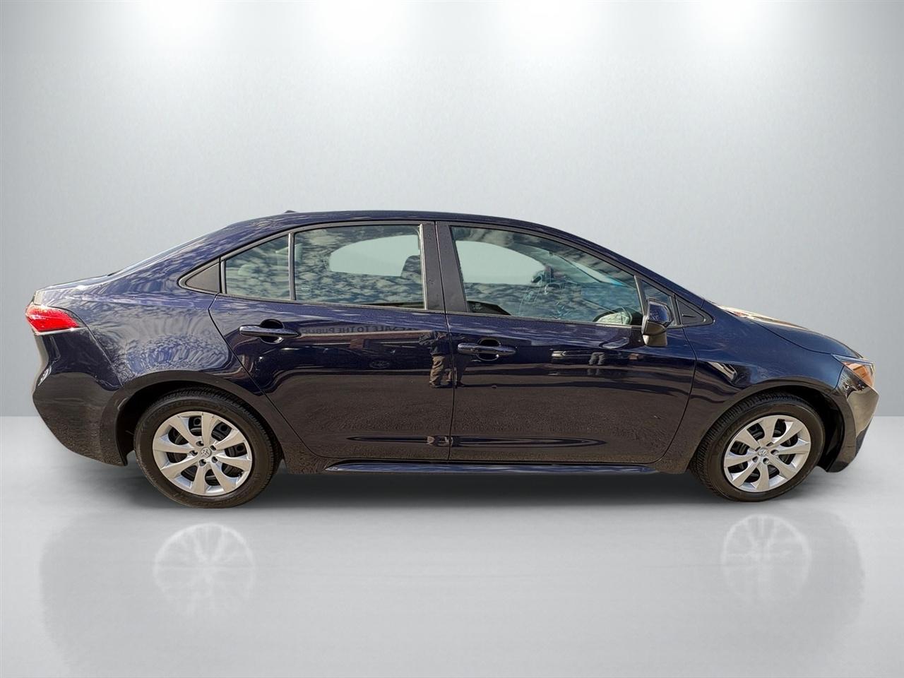 Toyota Corolla LE 2022