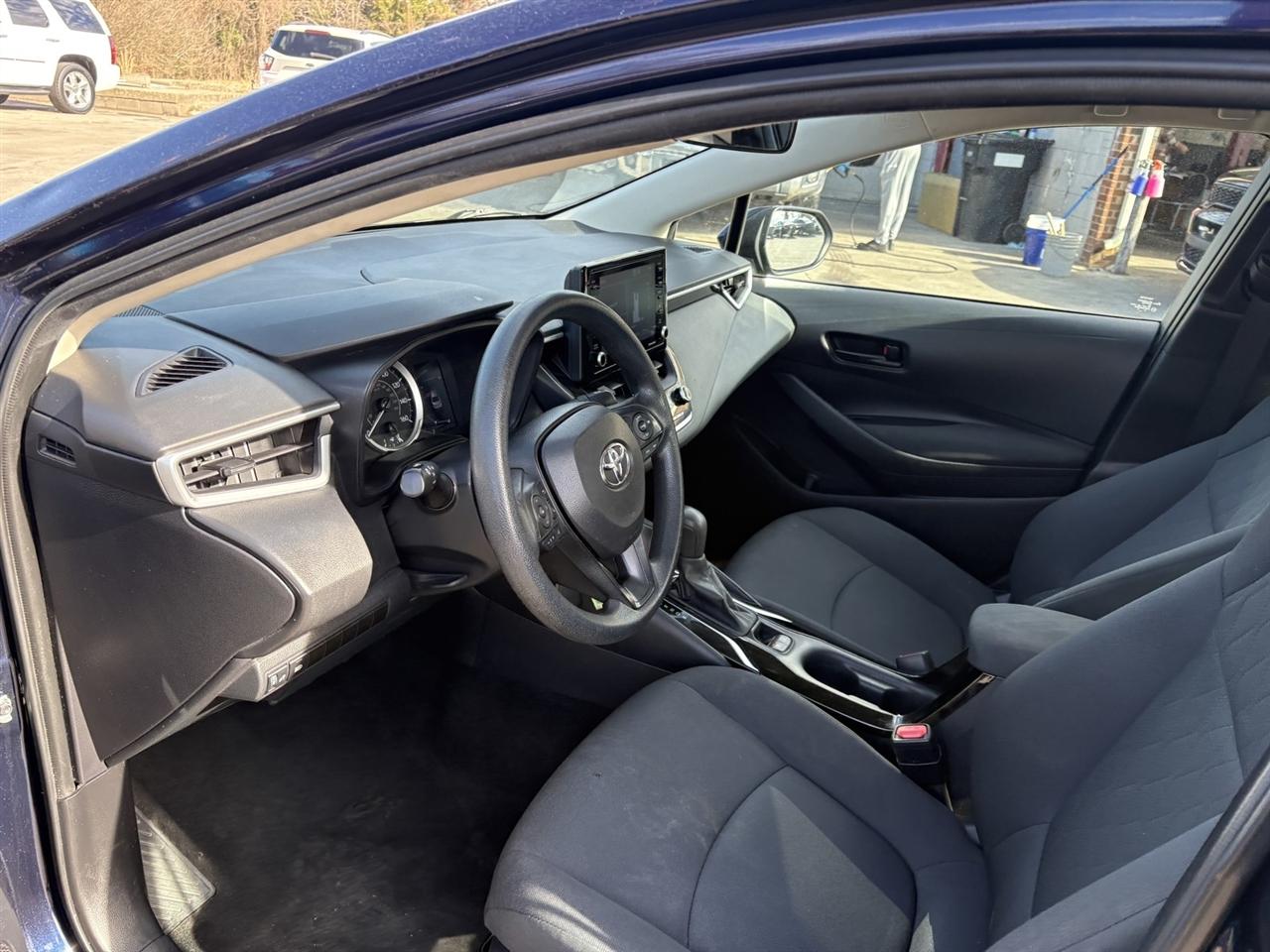 Toyota Corolla LE 2022