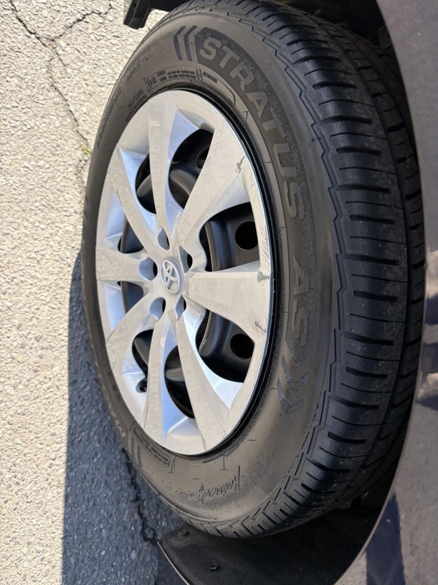 Toyota Corolla LE 2022