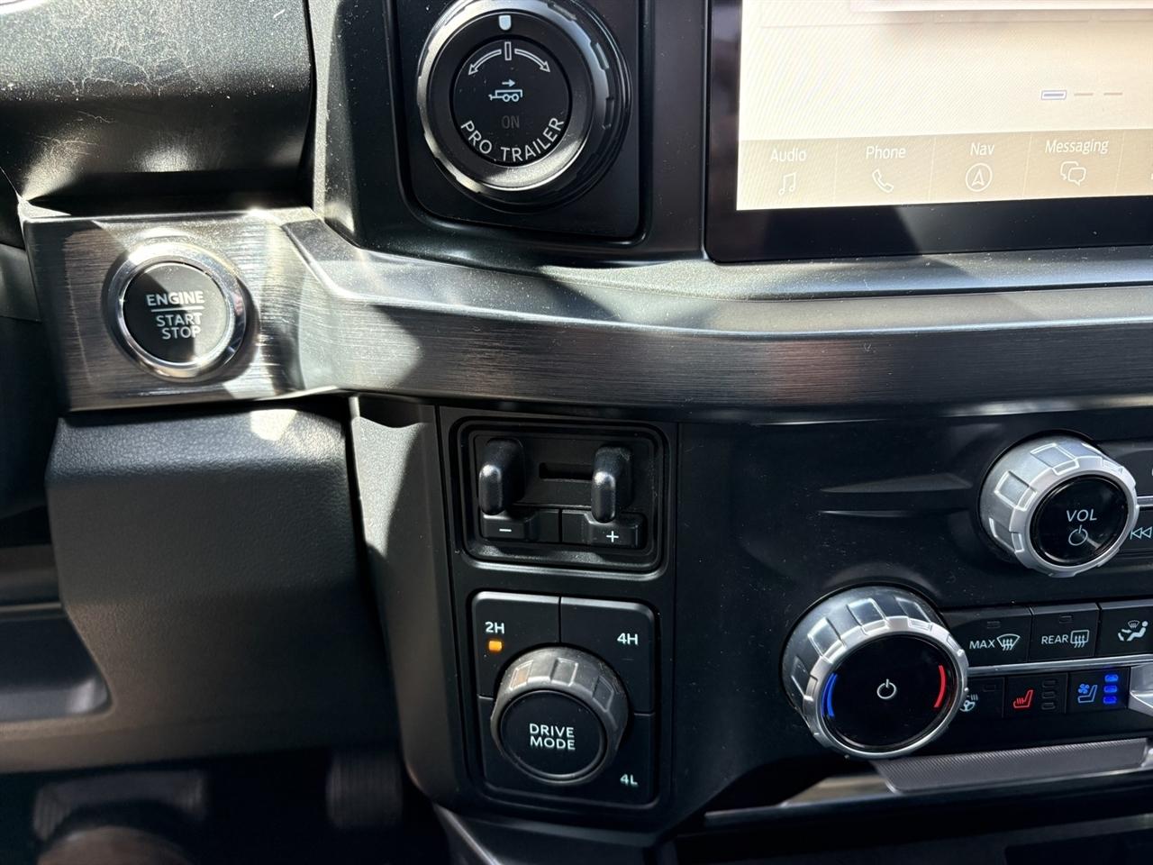 Ford F-350 SD Lariat Crew Cab LWB DRW 4WD 2023