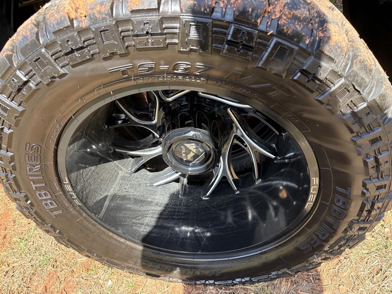 Ford F-350 SD Lariat Crew Cab LWB DRW 4WD 2023