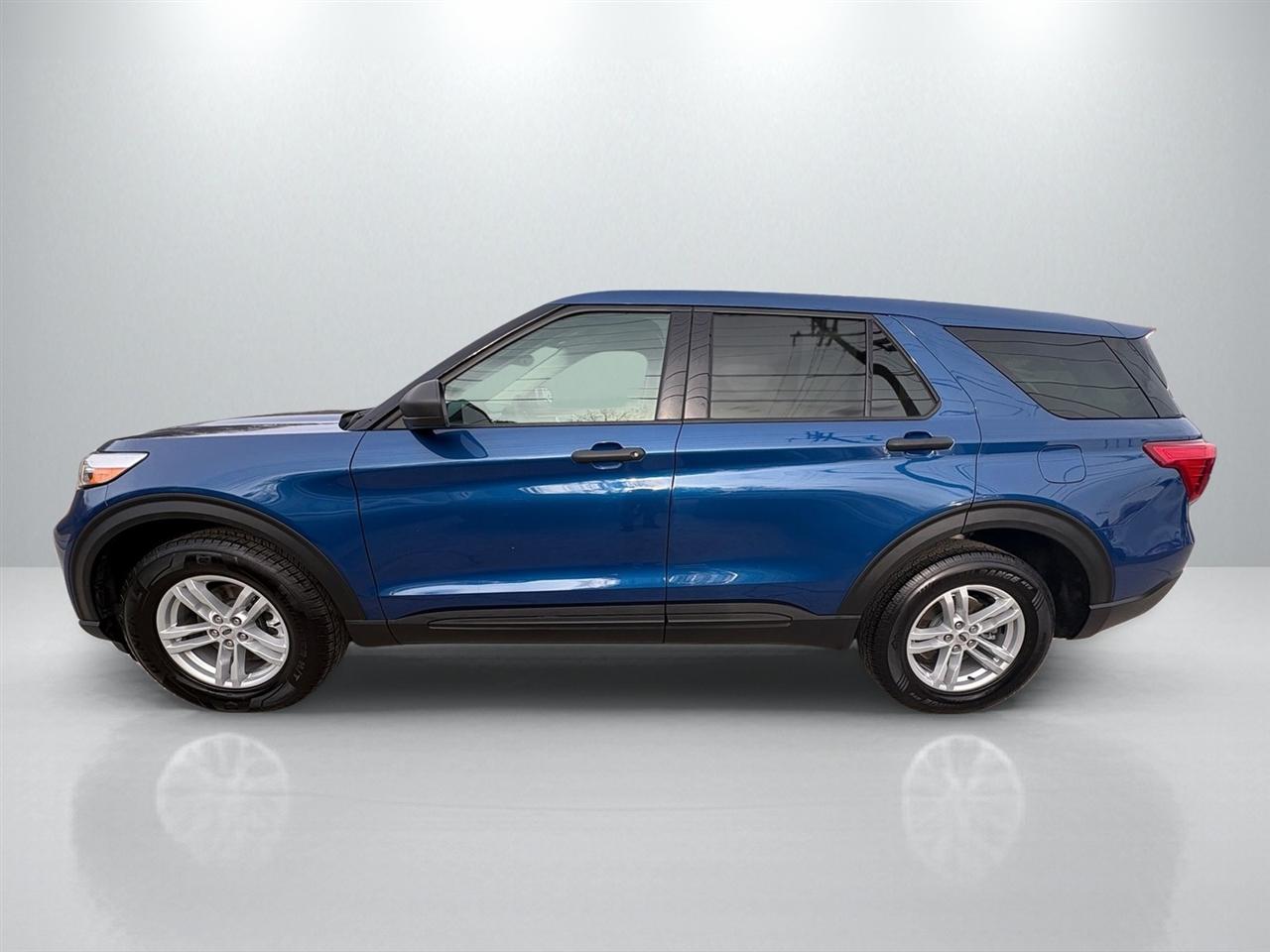 Ford Explorer Base AWD 2022