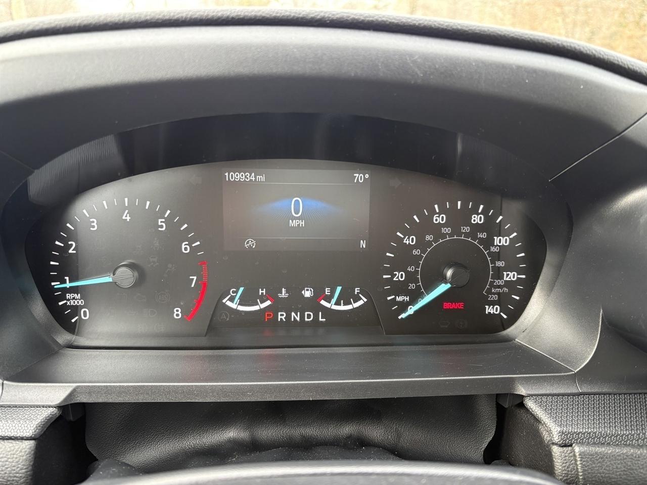 Ford Explorer Base AWD 2022