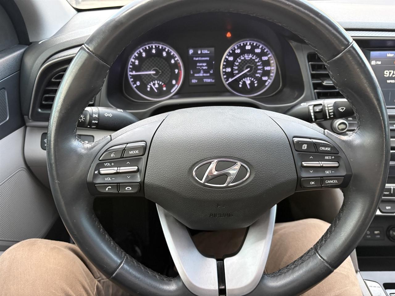 Hyundai Elantra Limited 2020