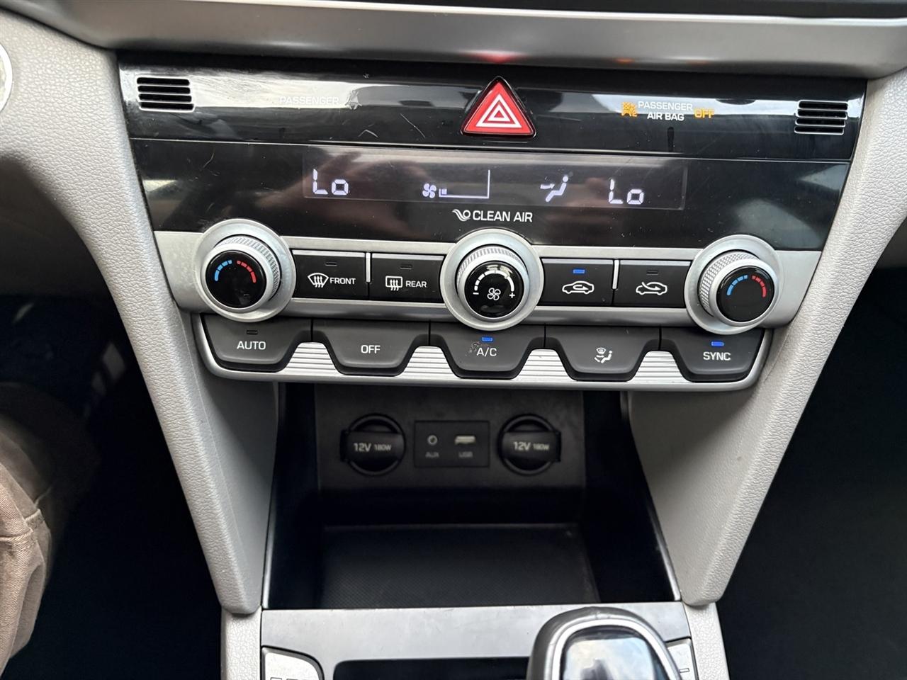 Hyundai Elantra Limited 2020