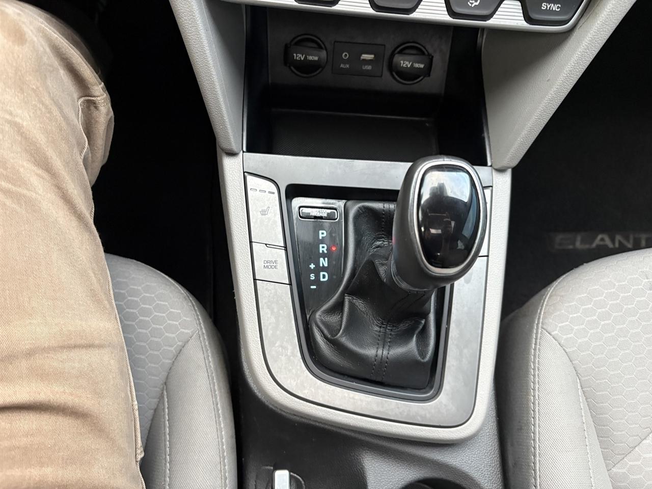 Hyundai Elantra Limited 2020