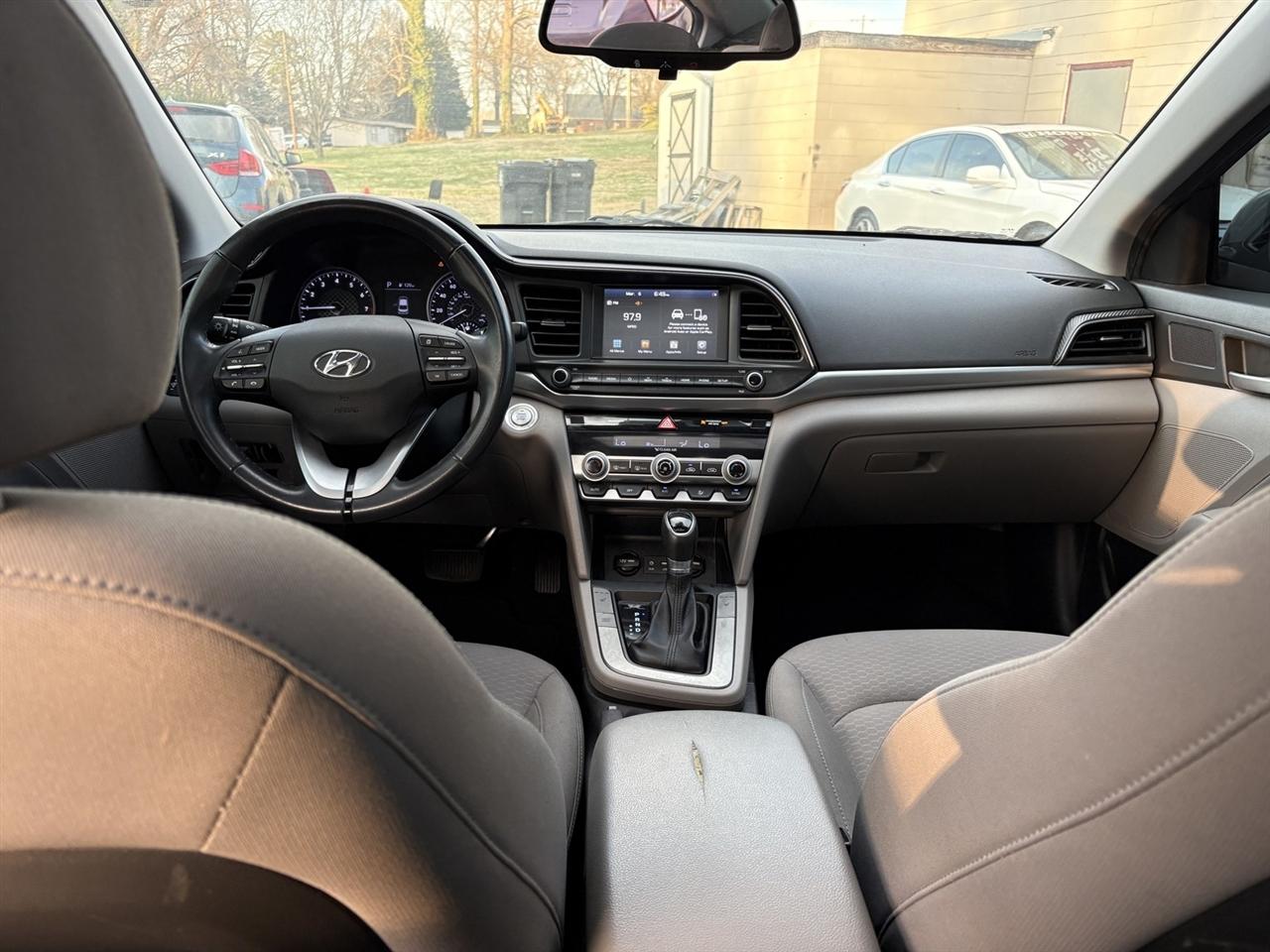 Hyundai Elantra Limited 2020