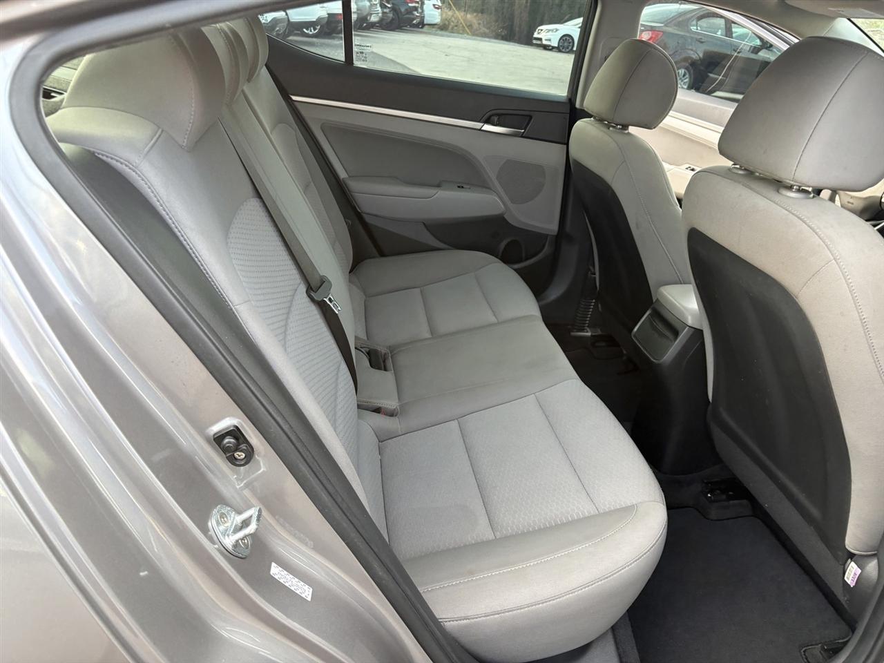 Hyundai Elantra Limited 2020