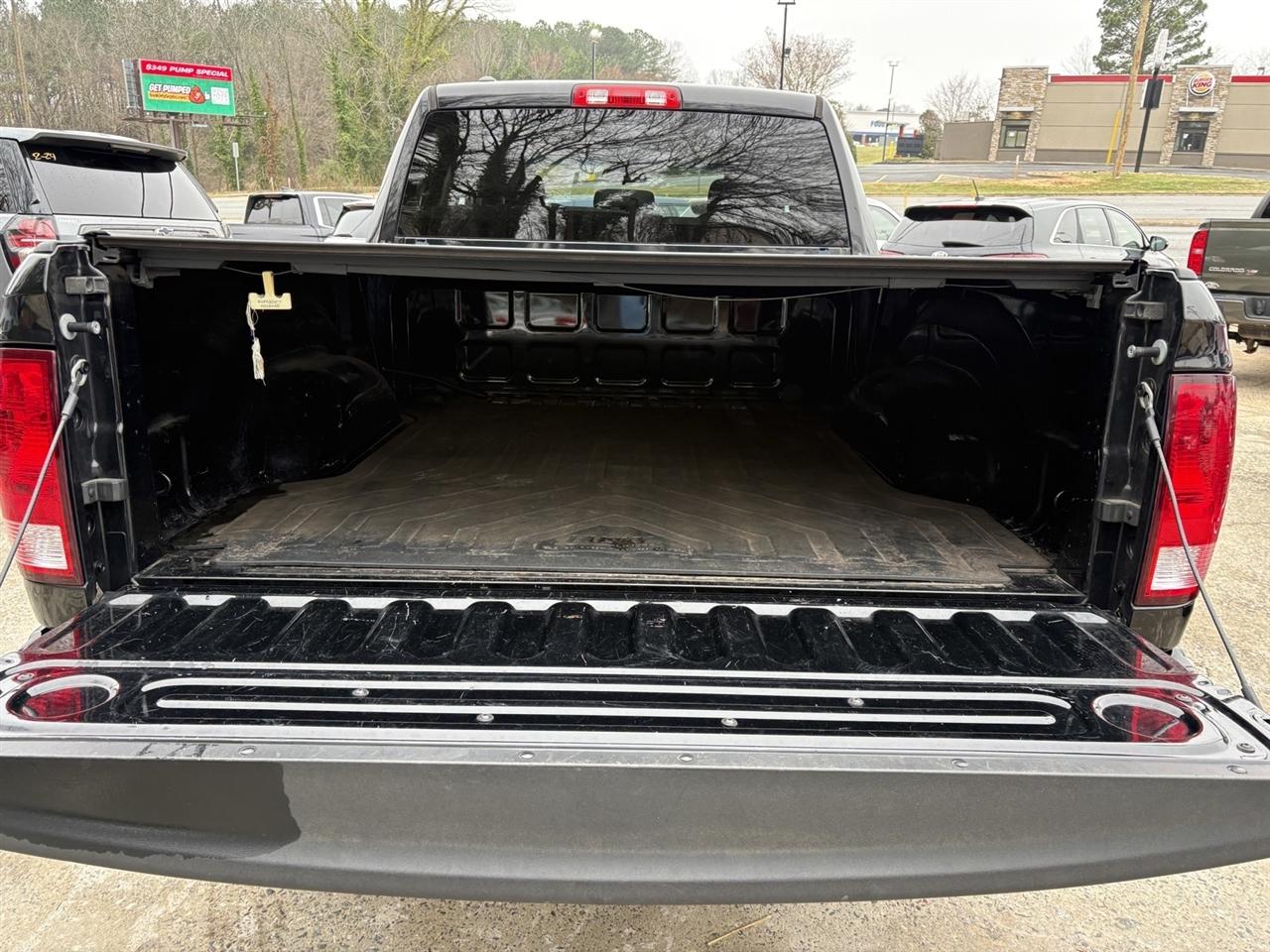 RAM 1500 Classic Tradesman Quad Cab 2WD 2022