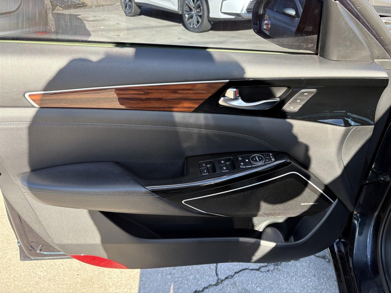 Kia Cadenza Limited 2018