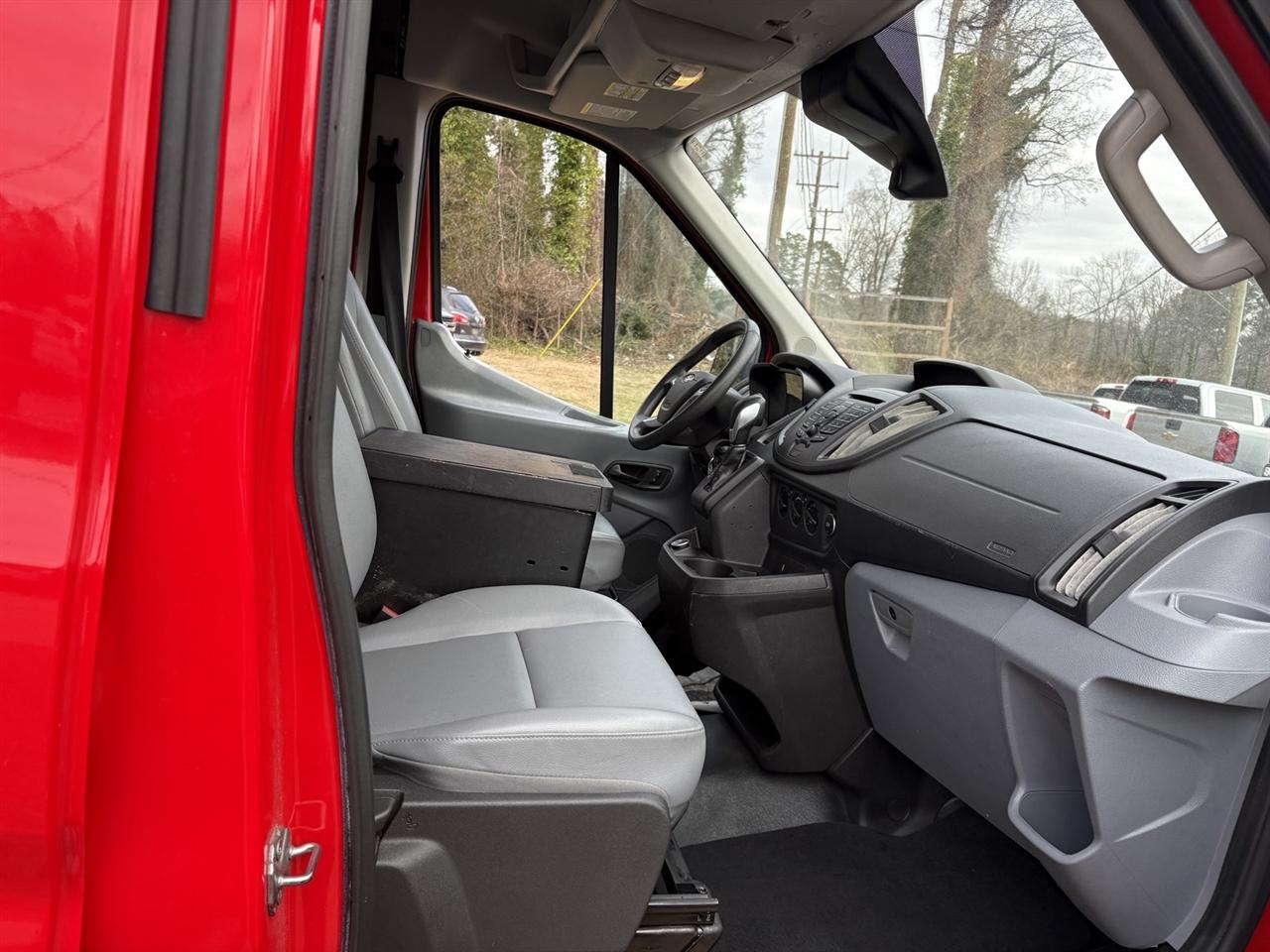 Ford Transit 250 Van Med. Roof w/Dual Sliding 130-in. WB 2018