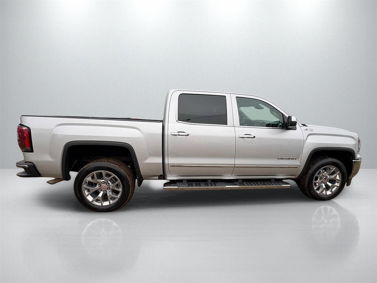 GMC Sierra 1500 SLT Crew Cab Short Box 4WD 2018