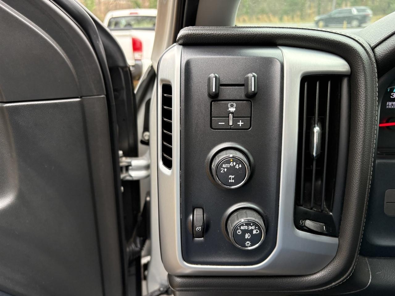 GMC Sierra 1500 SLT Crew Cab Short Box 4WD 2018