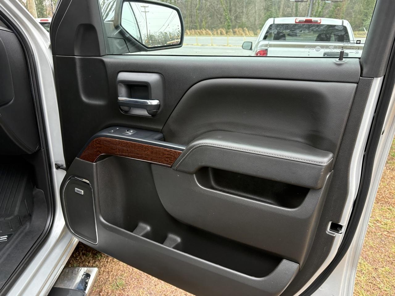 GMC Sierra 1500 SLT Crew Cab Short Box 4WD 2018