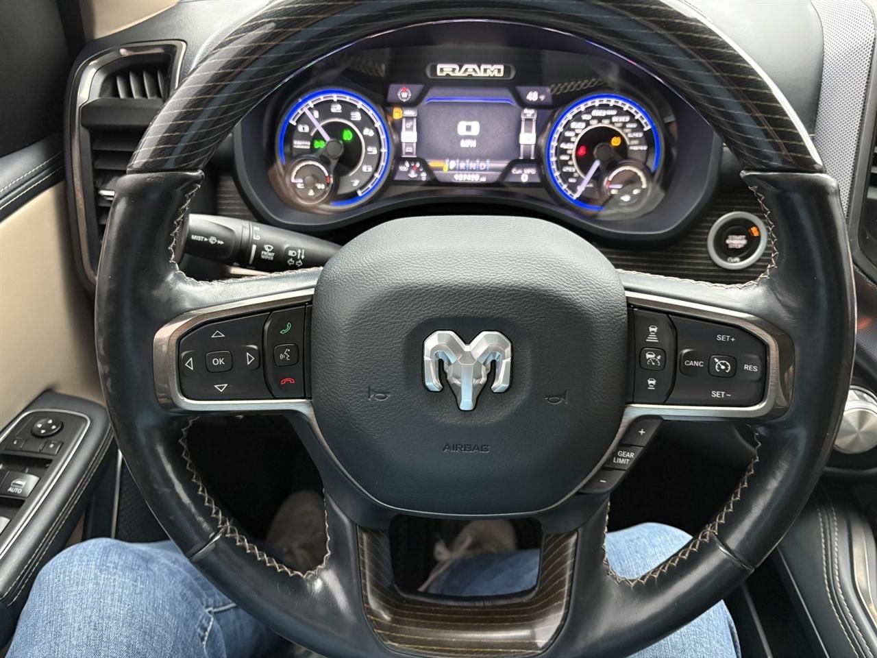 RAM 1500 Limited Crew Cab SWB 4WD 2019