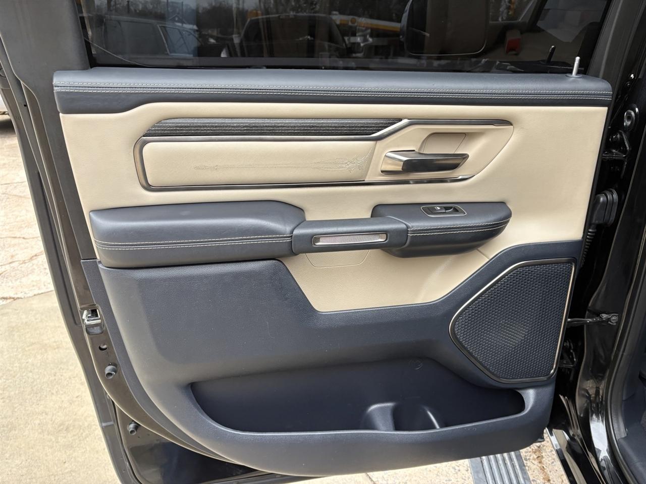 RAM 1500 Limited Crew Cab SWB 4WD 2019