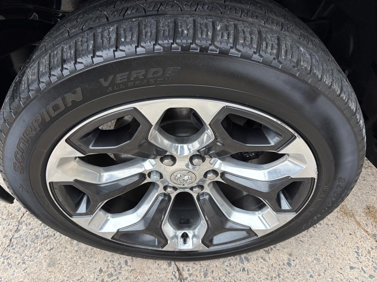 RAM 1500 Limited Crew Cab SWB 4WD 2019