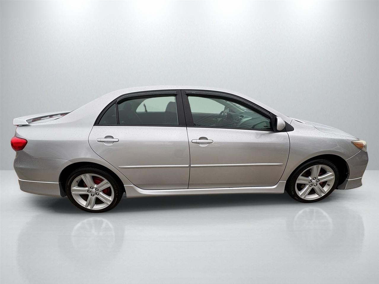 Toyota Corolla S 2013