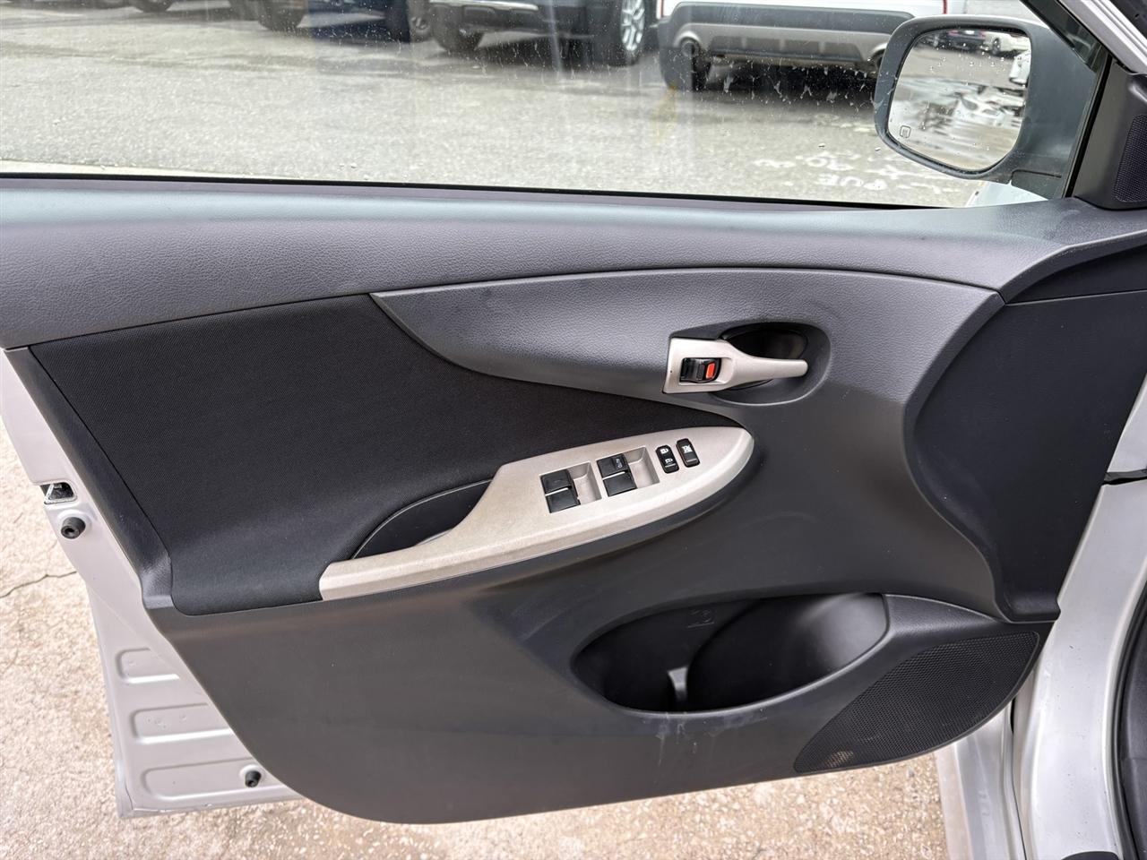 Toyota Corolla S 2013