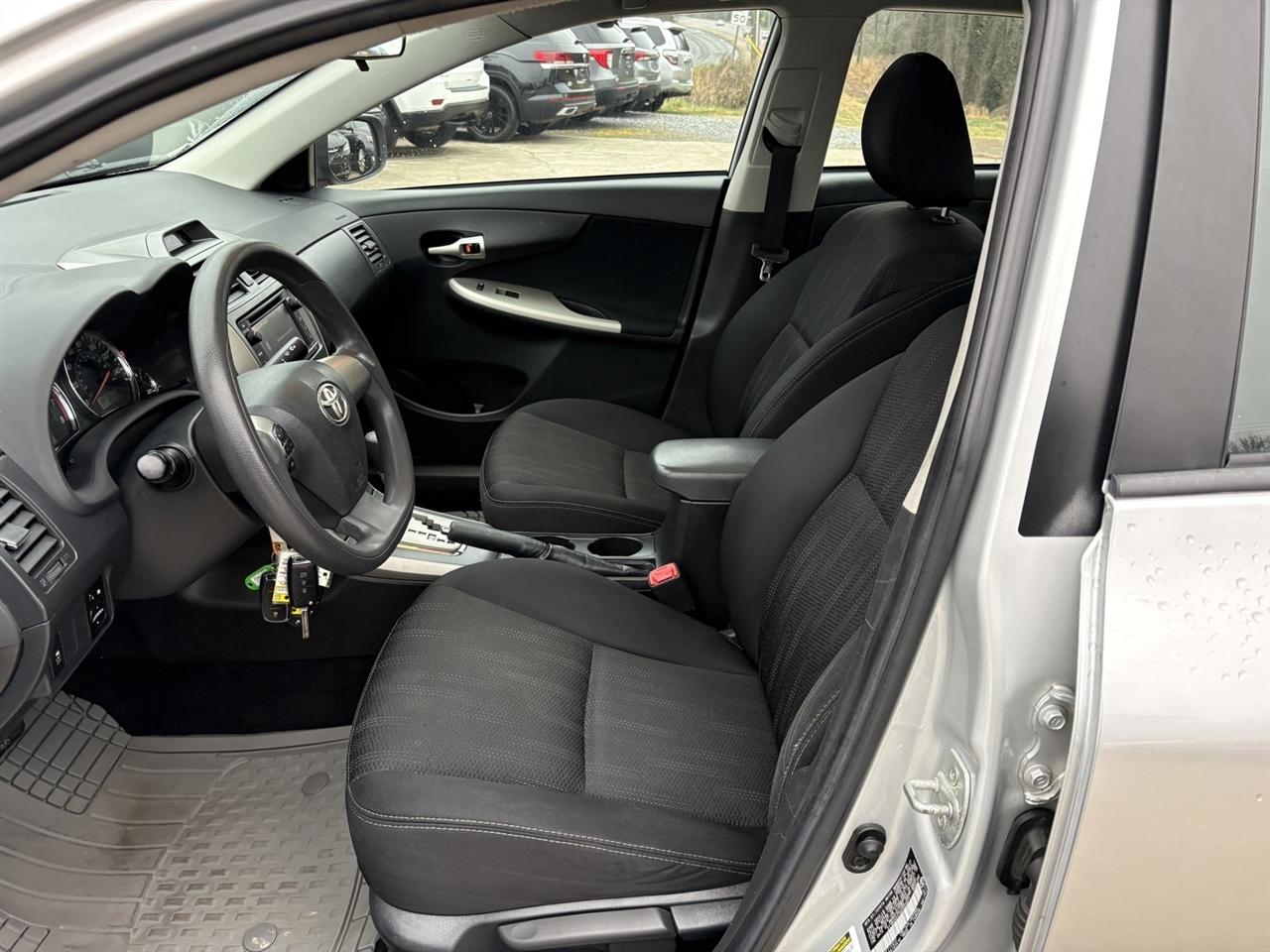 Toyota Corolla S 2013