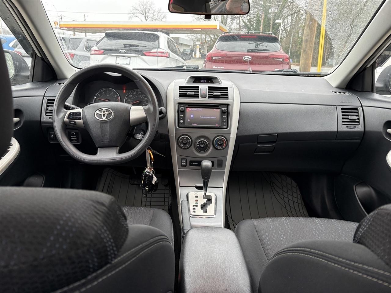 Toyota Corolla S 2013