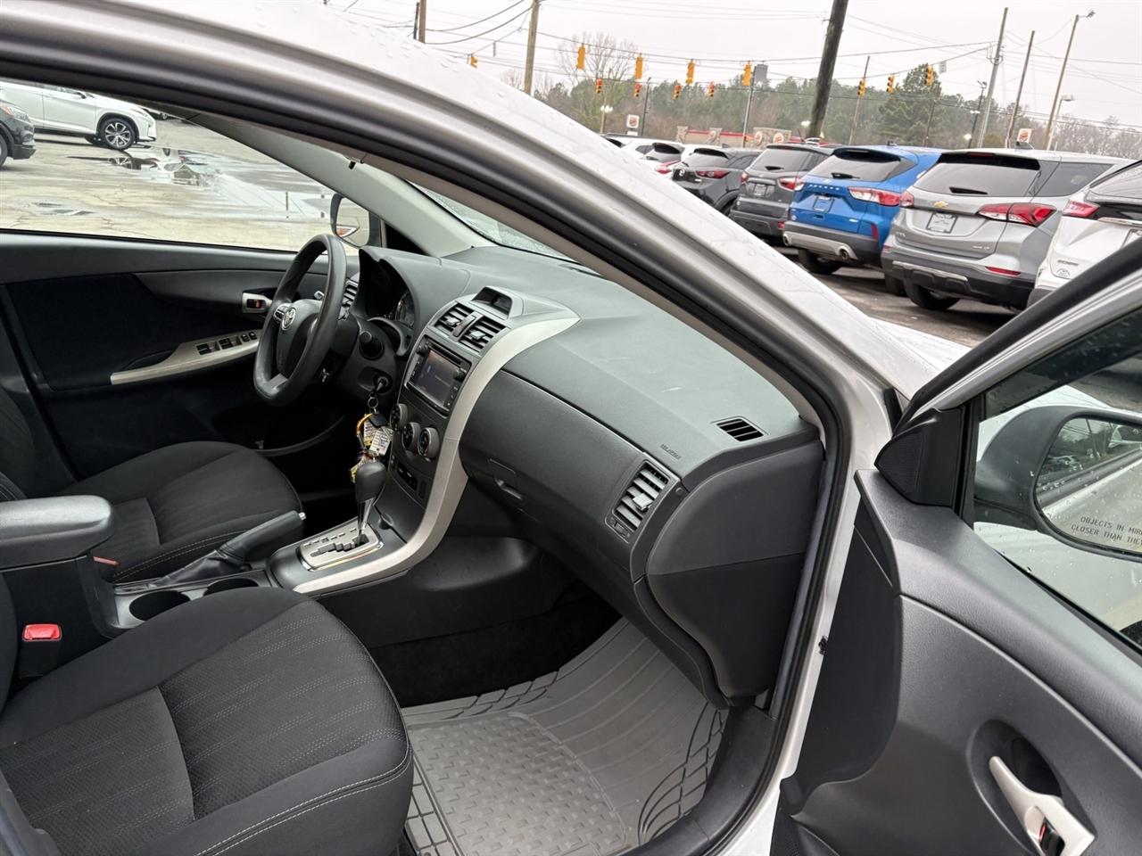 Toyota Corolla S 2013