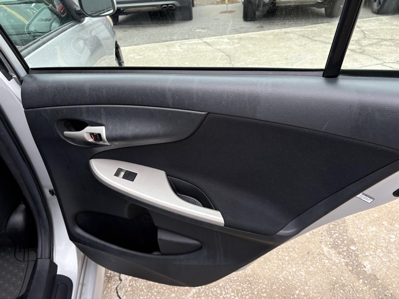 Toyota Corolla S 2013