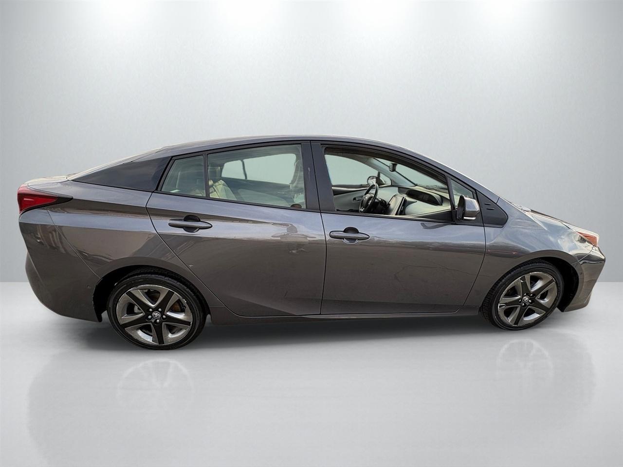 Toyota Prius LE 2022