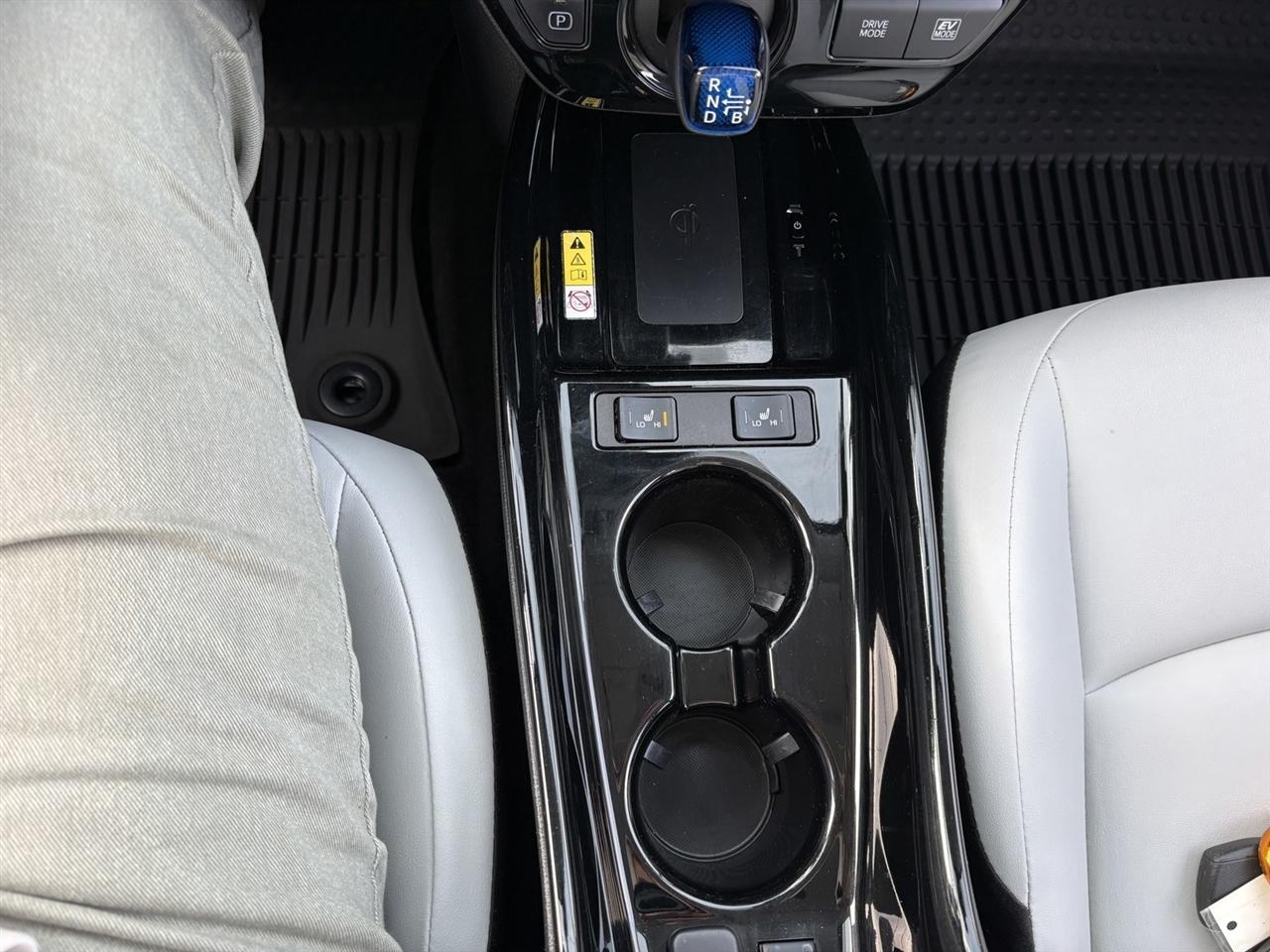 Toyota Prius LE 2022