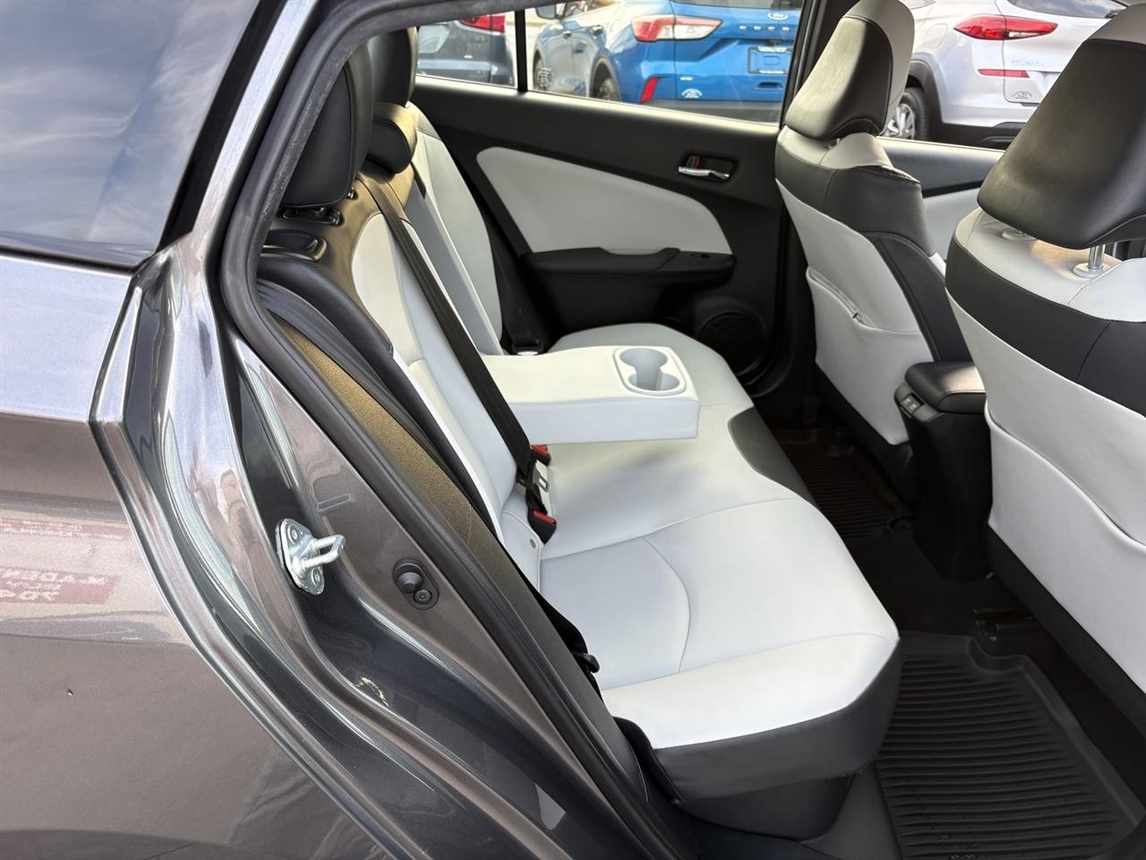 Toyota Prius LE 2022