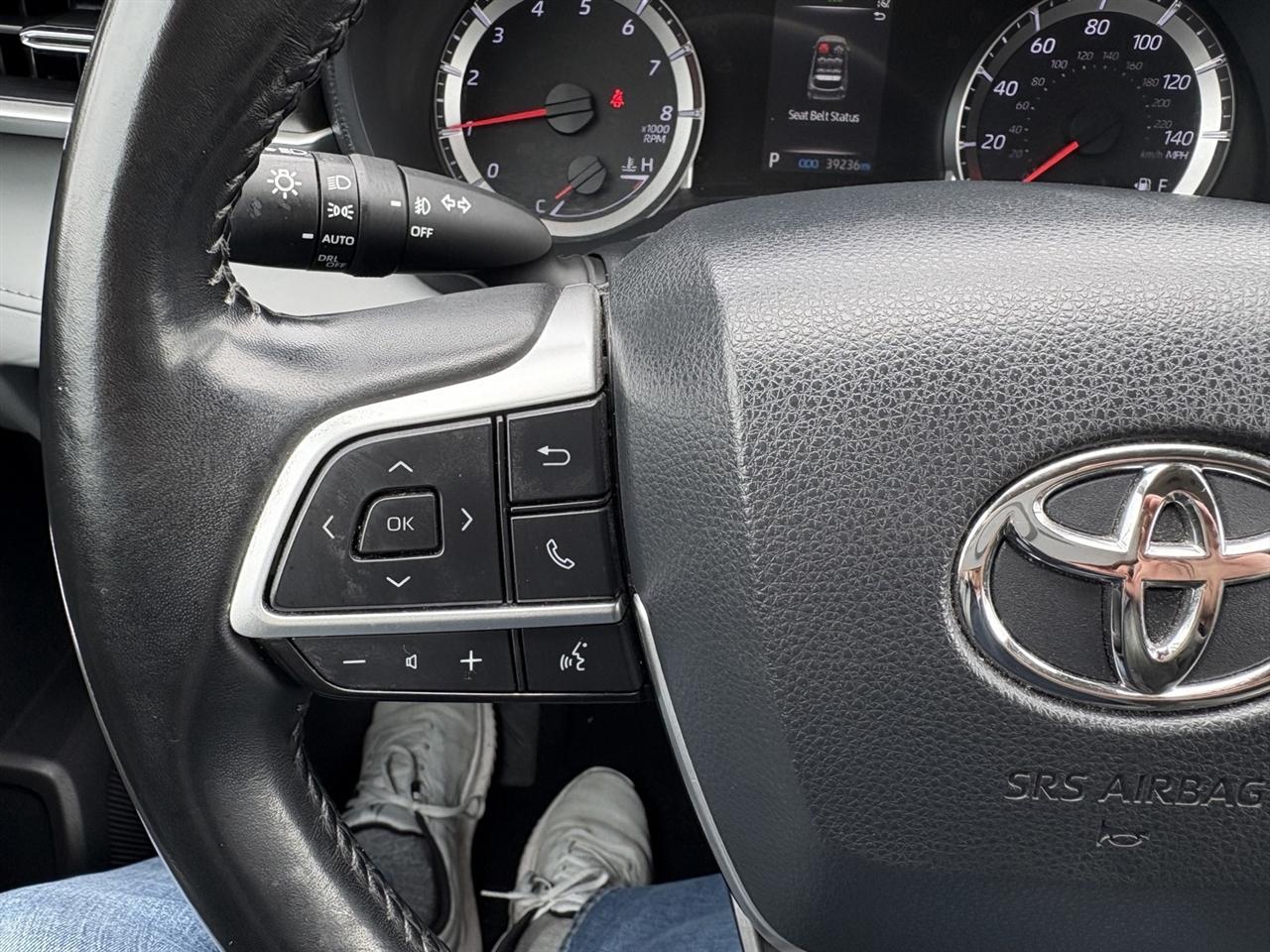 Toyota Highlander LE AWD V6 2022