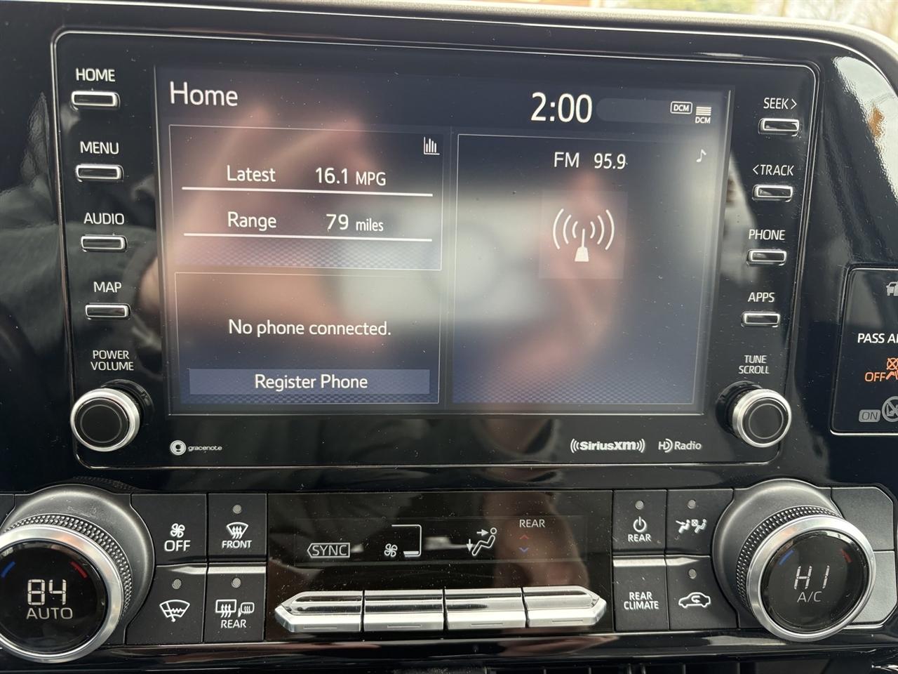 Toyota Highlander LE AWD V6 2022