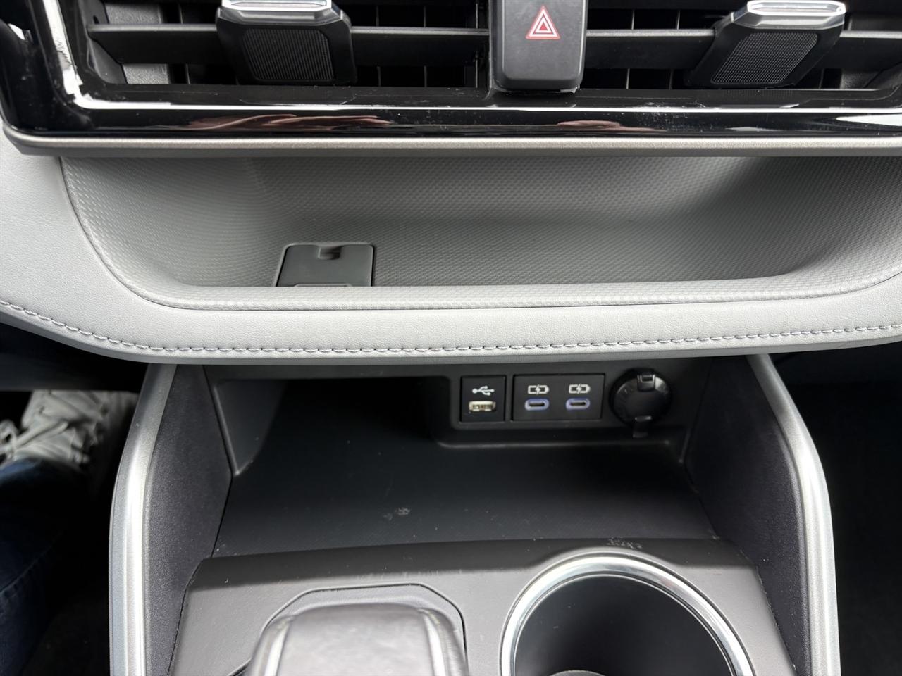 Toyota Highlander LE AWD V6 2022