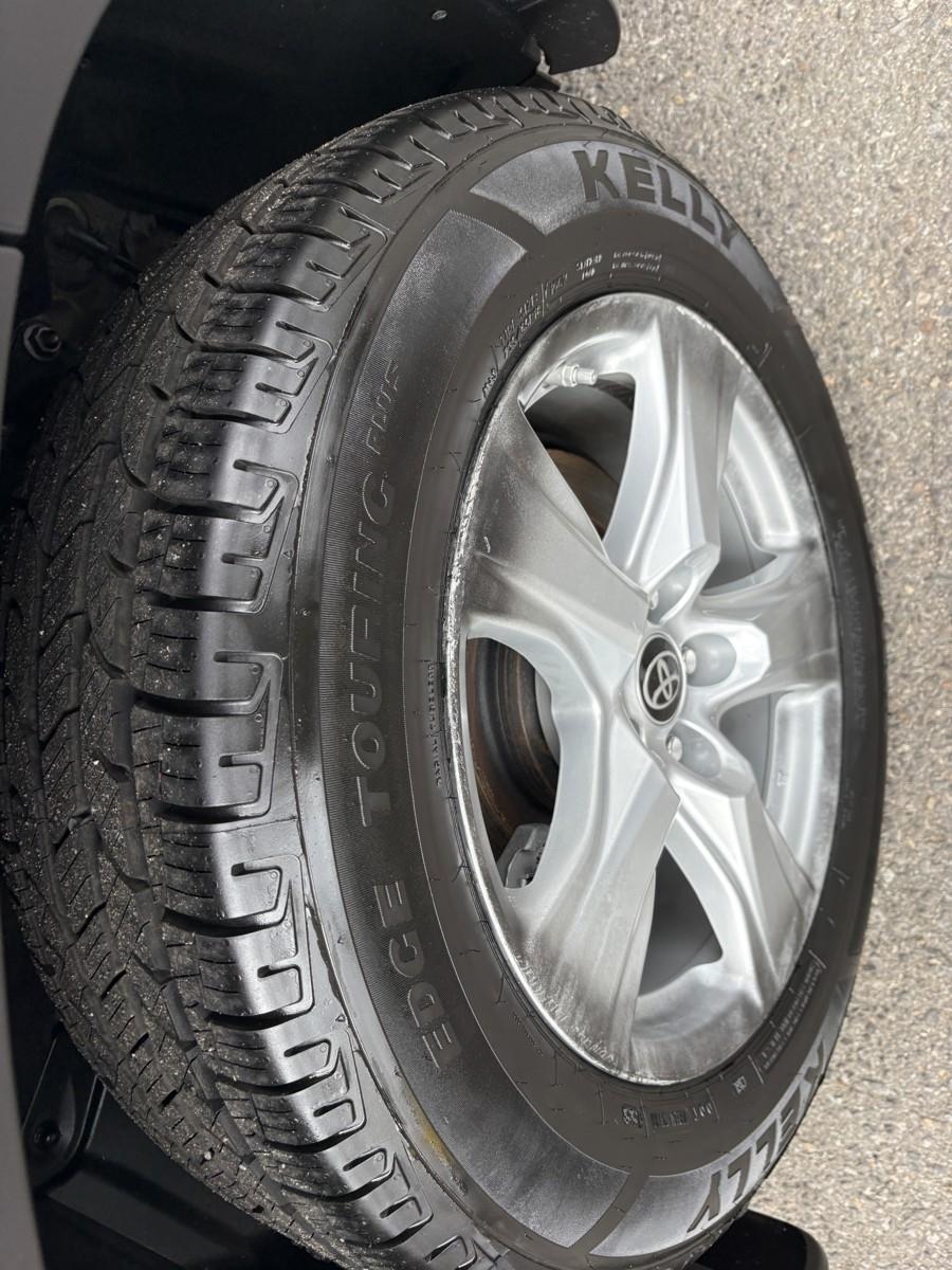 Toyota Highlander LE AWD V6 2022