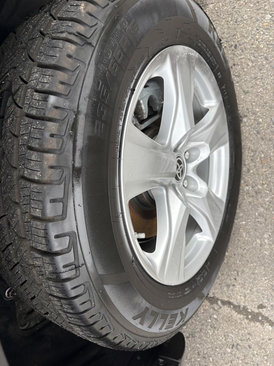 Toyota Highlander LE AWD V6 2022