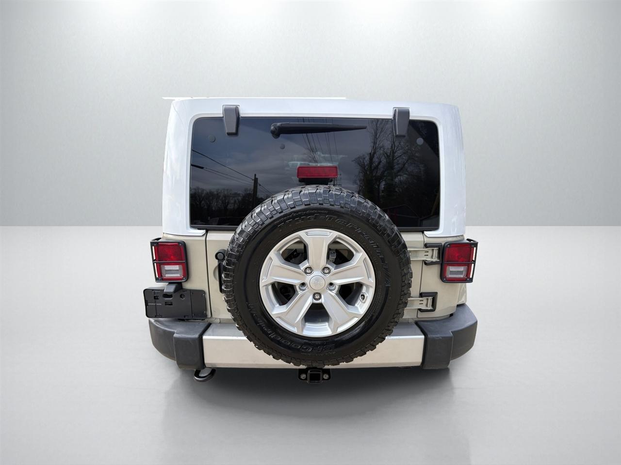 Jeep Wrangler Unlimited Sahara 4WD 2017