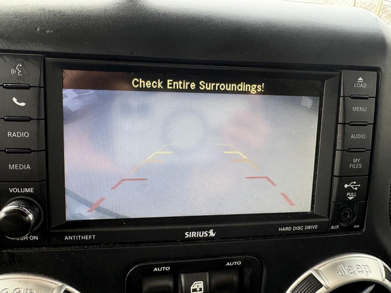 Jeep Wrangler Unlimited Sahara 4WD 2017