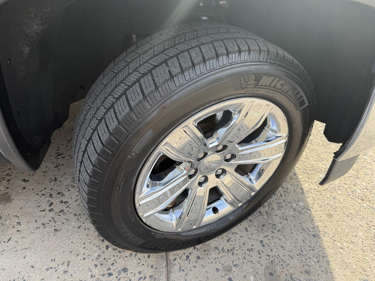 GMC Sierra 1500 SLT Crew Cab Short Box 4WD 2017