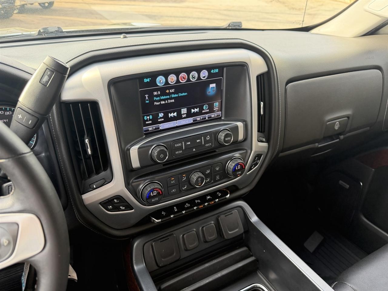 GMC Sierra 1500 SLT Crew Cab Short Box 4WD 2017