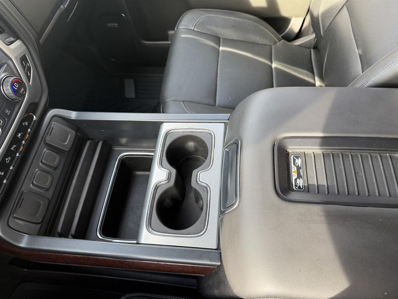 GMC Sierra 1500 SLT Crew Cab Short Box 4WD 2017