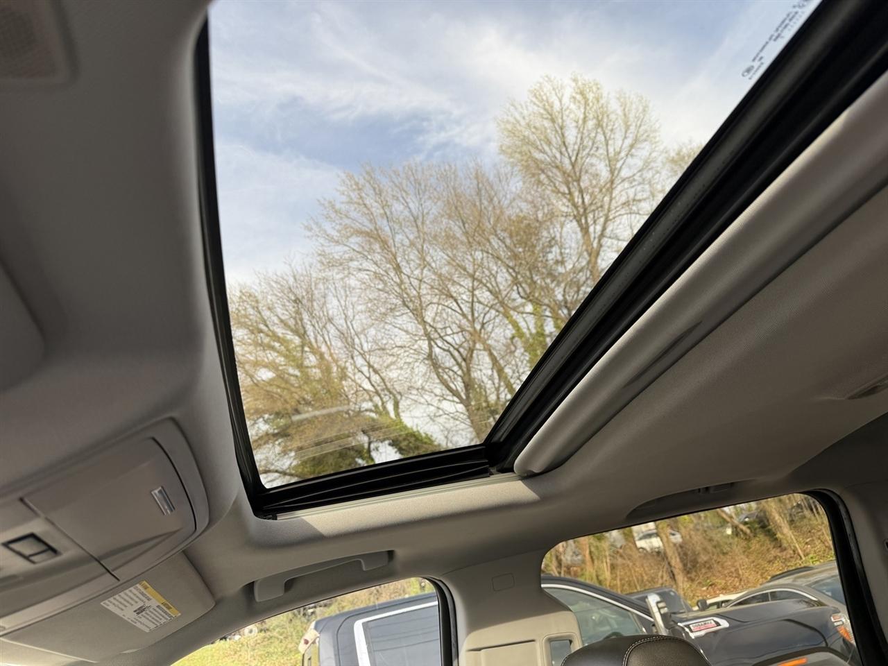 GMC Sierra 1500 SLT Crew Cab Short Box 4WD 2017