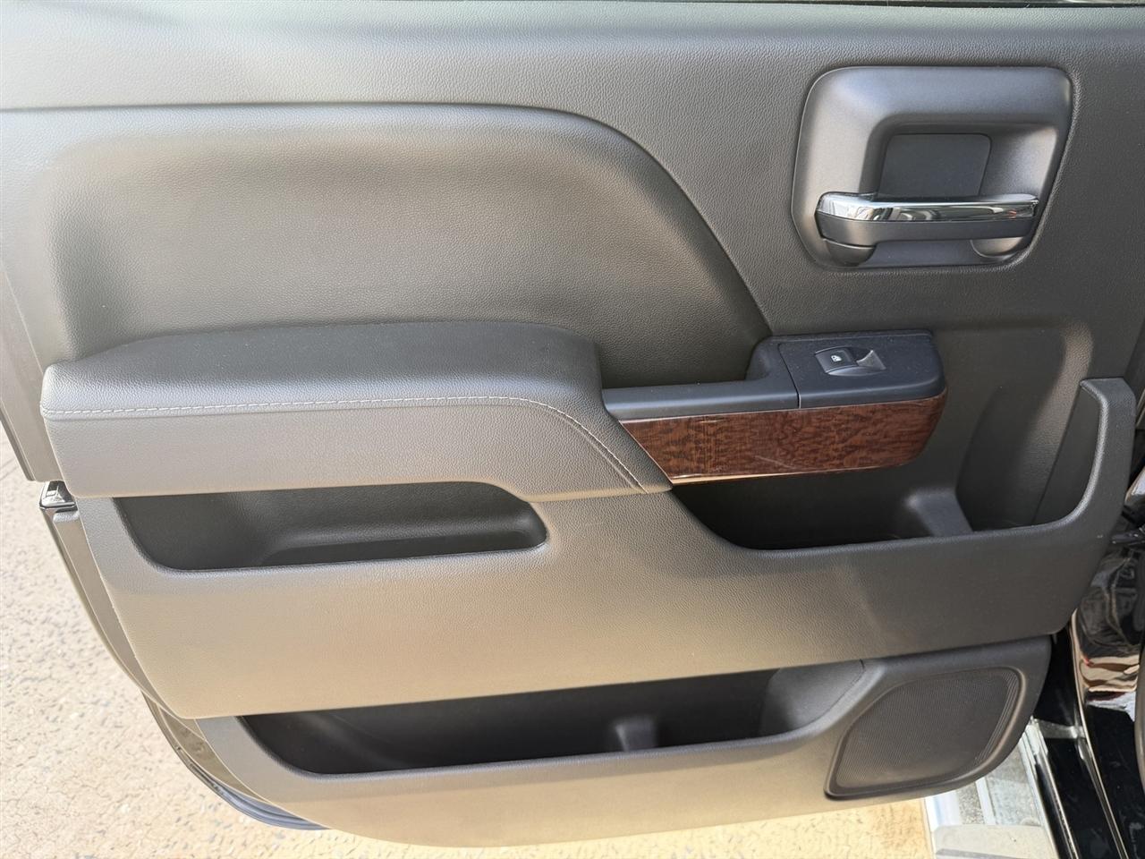 GMC Sierra 1500 SLT Crew Cab Short Box 4WD 2017