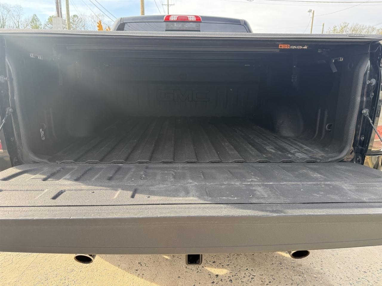 GMC Sierra 1500 SLT Crew Cab Short Box 4WD 2017