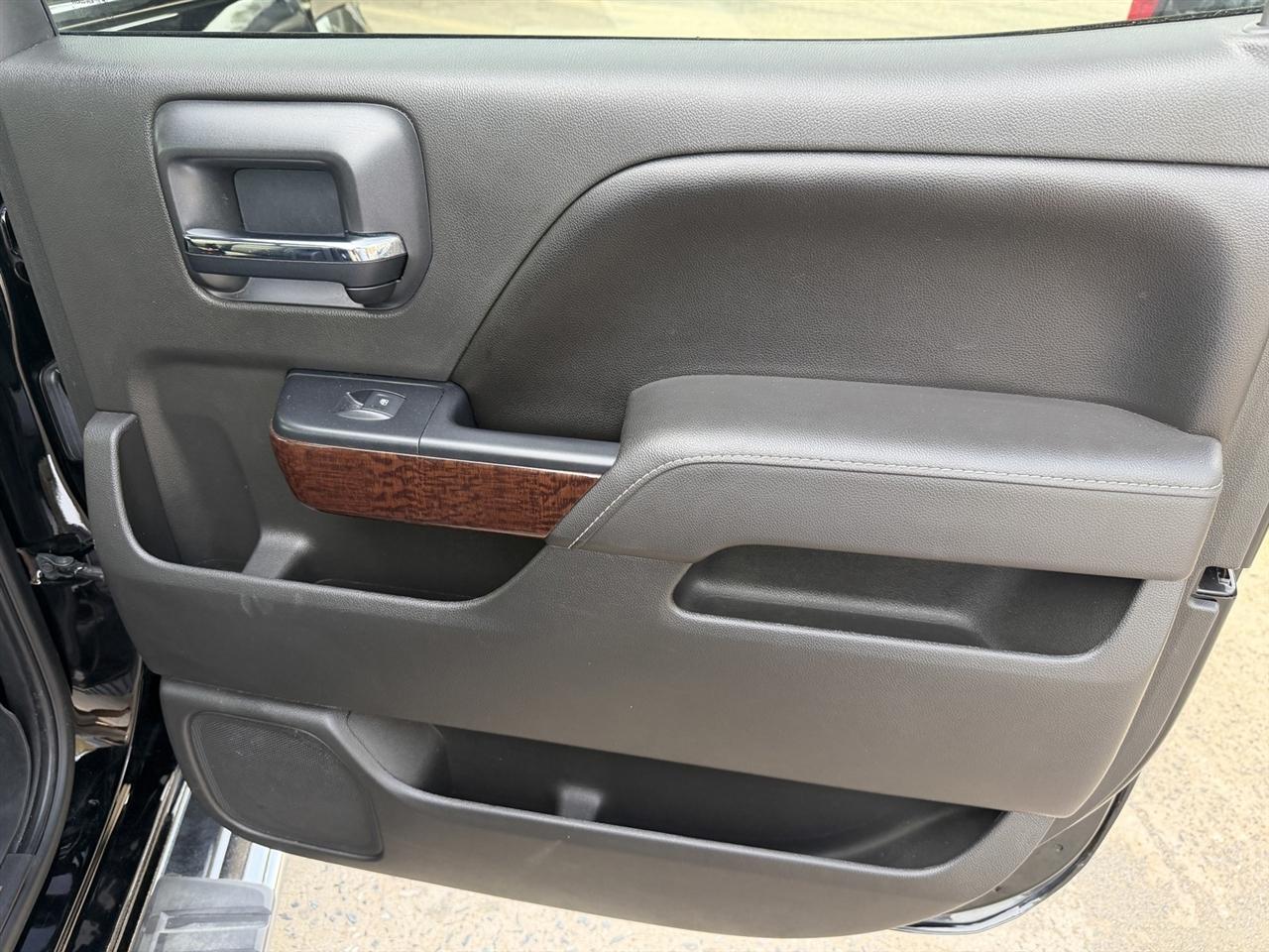 GMC Sierra 1500 SLT Crew Cab Short Box 4WD 2017