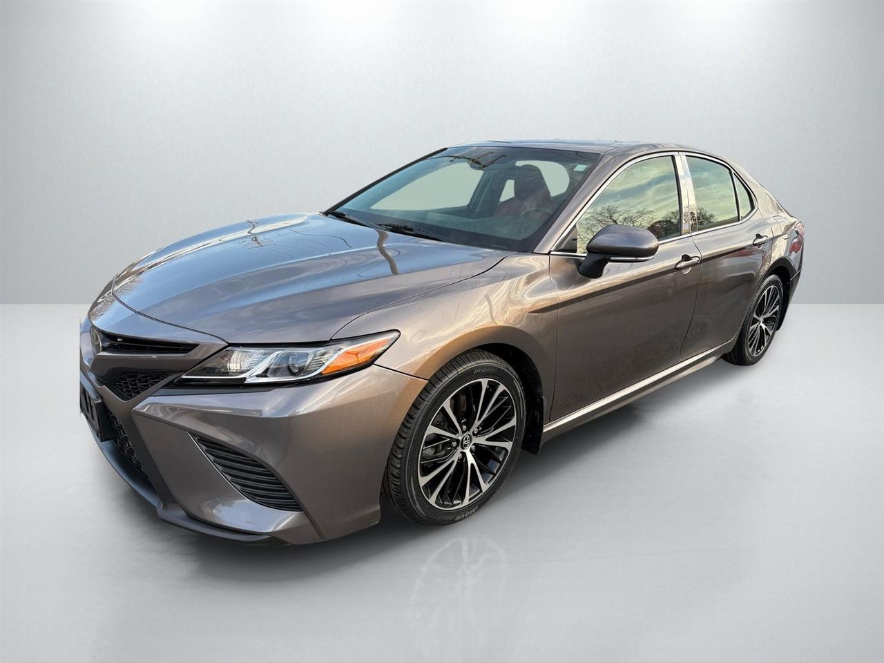 Toyota Camry SE 2018